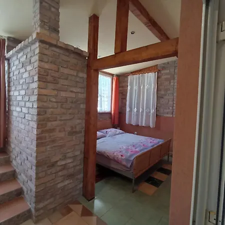 Retfoldi Apartman Zamárdi