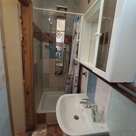 Lägenhet Retfoldi Apartman *
