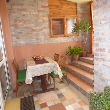 Apartment Retfoldi Apartman *