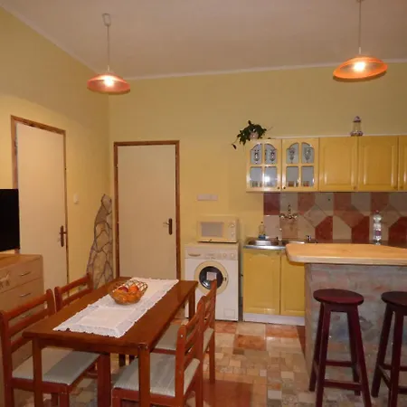 Retfoldi Apartman Apartment Zamárdi